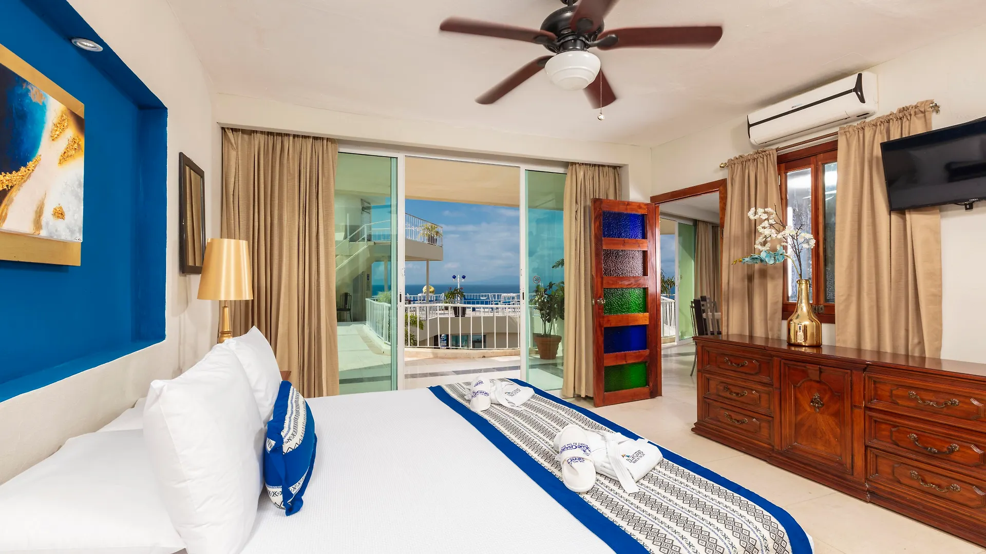 Blue Chairs Beachfront Resort Puerto Vallarta - Adults Only Otel