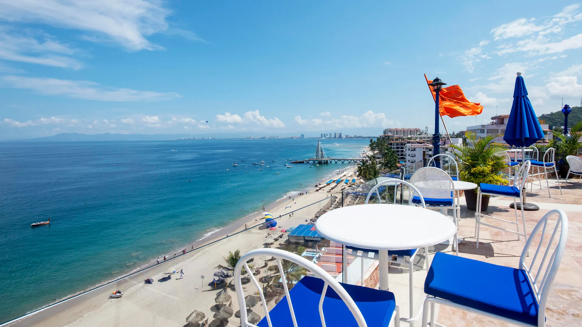 Blue Chairs Beachfront Resort Puerto Vallarta - Adults Only